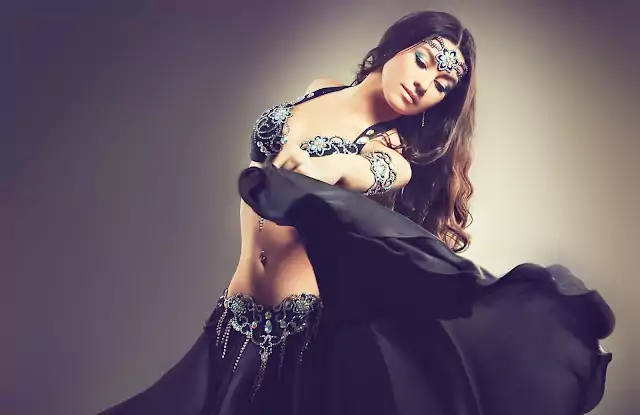 belly dancing